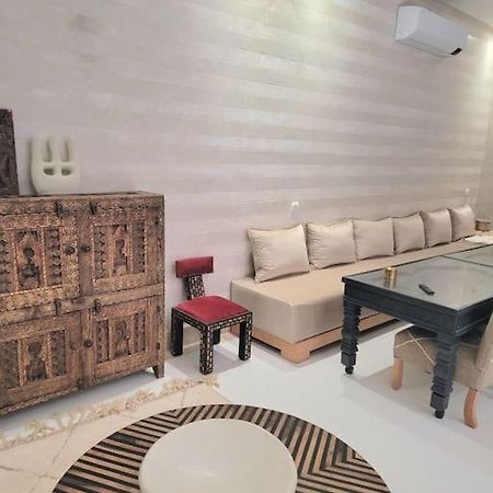Riad Isahiac Avec Piscine En Exclusivite Marrakesh Eksteriør bilde