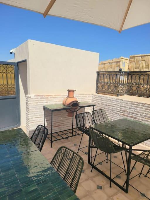 Riad Isahiac Avec Piscine En Exclusivite Marrakesh Eksteriør bilde